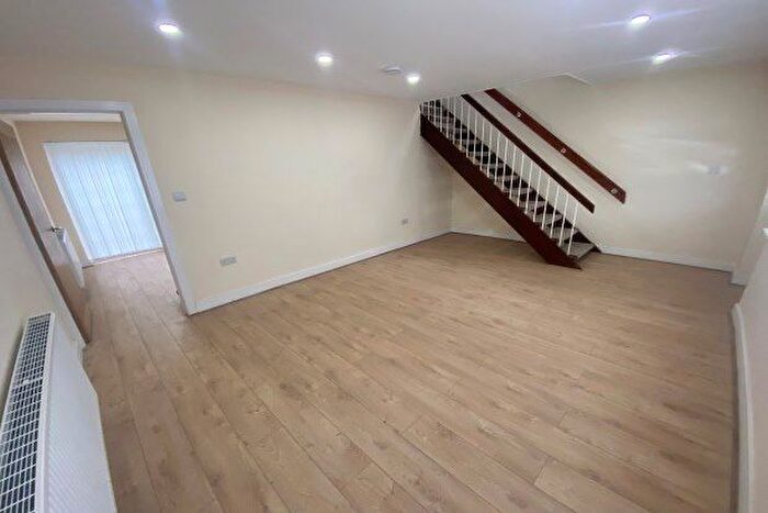 3 Bedroom Property To Rent In Clements Close, Oldbury, B69