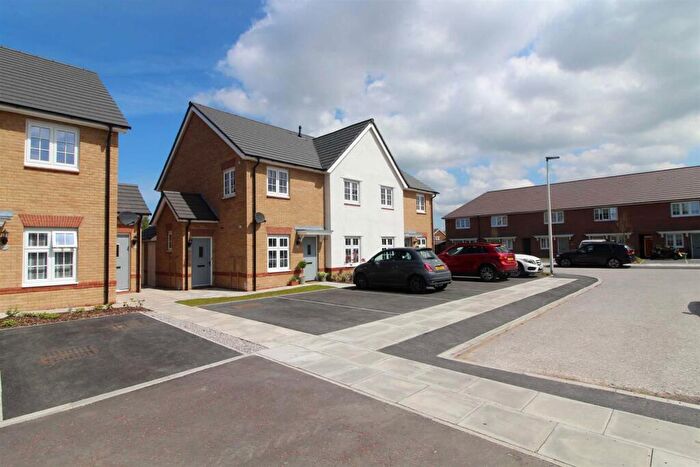 2 Bedroom Apartment To Rent In Grangewood Close, Sanderling Park, Formby, L37