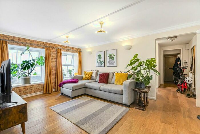 1 Bedroom Apartment To Rent In Teesdale Close, Cambridge Heath, London, E2