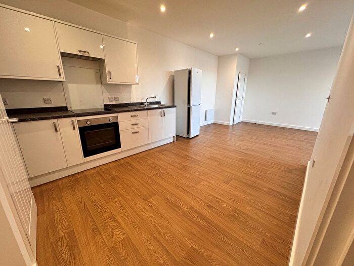 1 Bedroom Flat To Rent In North Street, Taunton, TA1