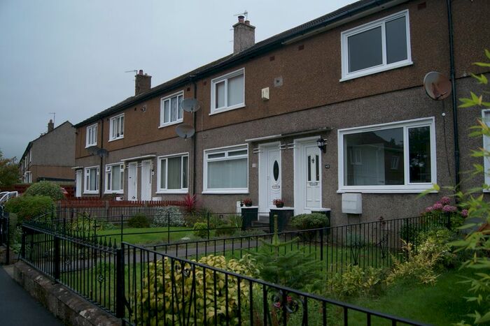 2 Bedroom Town House To Rent In 45 Dennistoun Crescent, Helensburgh G84