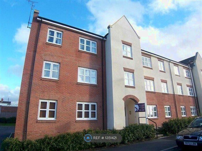 2 Bedroom Flat To Rent In Dukesfield, Shiremoor, Newcastle Upon Tyne, NE27