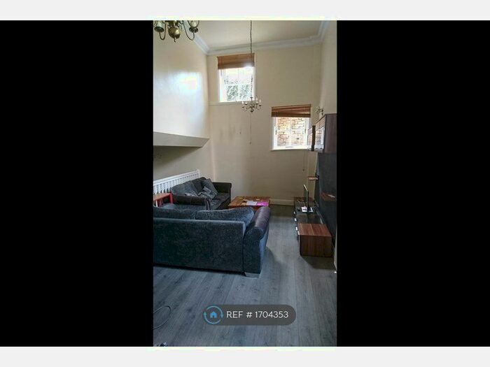 2 Bedroom Flat To Rent In St. Godrics Court, Durham, DH1