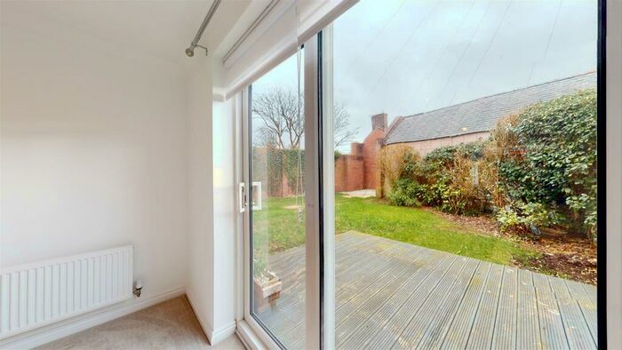 4 Bedroom Detached House For Sale In Pilgrims Close, Northop, CH7