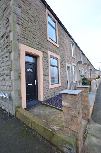2 Bedroom End Of Terrace House To Rent In Spring Street, Rishton, BB1