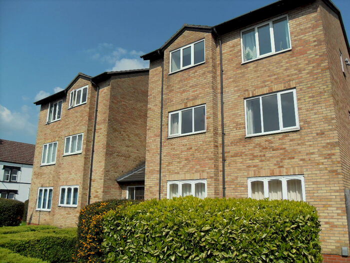 1 Bedroom Flat To Rent In Amber Court, Central, Swindon, SN1