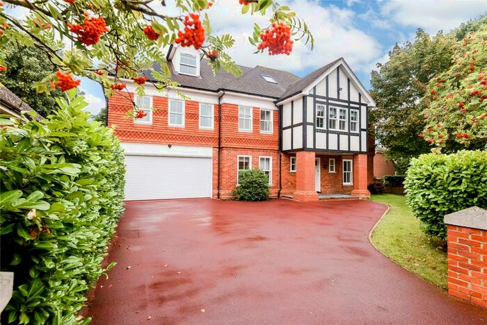 7 Bedroom Detached House To Rent In Queens Acre, Windsor, Berkshire, SL4