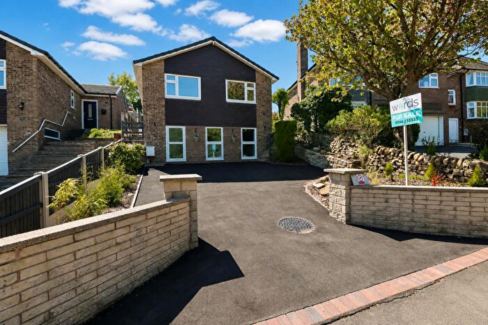 3 Bedroom Detached House For Sale In Loads Road, Holymoorside, Chesterfield, S42