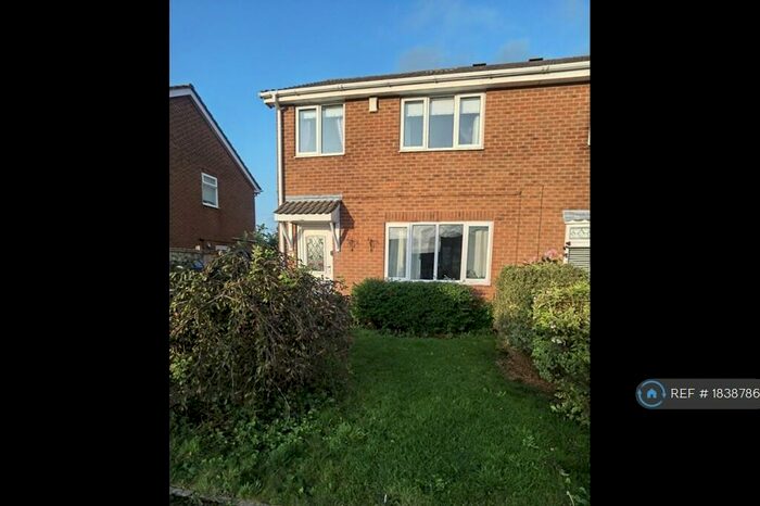 3 Bedroom Semi-Detached House To Rent In Cannock Close, Ellistown, Coalville, LE67