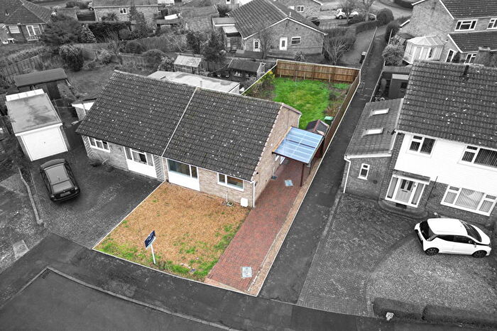 2 Bedroom Semi-Detached Bungalow For Sale In Tennyson Avenue, St. Ives, PE27
