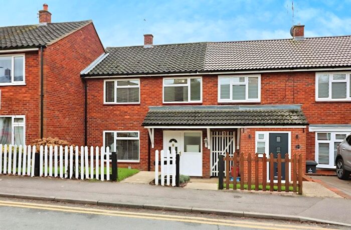 3 Bedroom Terraced House To Rent In Penn Road, Stevenage, SG1