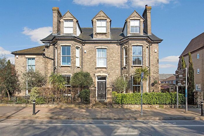 4 Bedroom Town House For Sale In Risbygate Street, Bury St. Edmunds, IP33