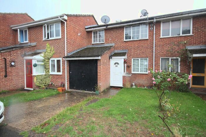 3 Bedroom Terraced House To Rent In Evergreen Way, Hayes, UB3