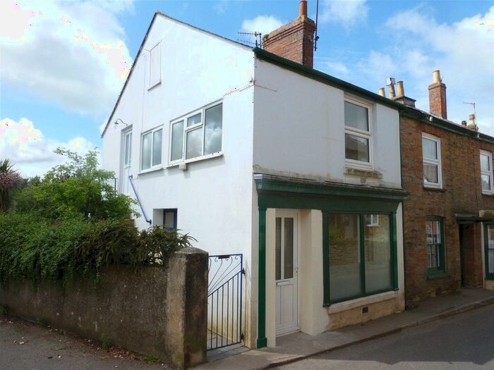 6 Bedroom End Of Terrace House For Sale In Chillington, Kingsbridge, TQ7