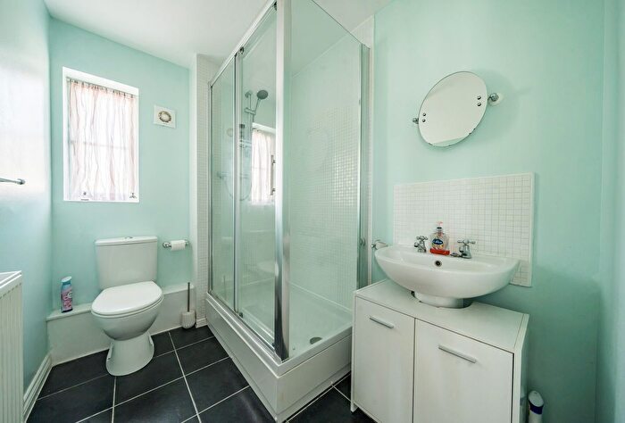 4 Bedroom Detached House For Sale In Madley Brook Lane, Witney, Oxfordshire, OX28