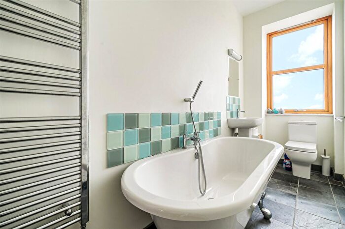2 Bedroom Apartment For Sale In Sunnyside Road, Woolacombe, Devon, EX34