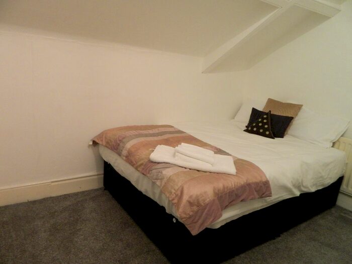 5 Bedroom Maisonette To Rent In Heaton Road, Heaton, Newcastle Upon Tyne, NE6