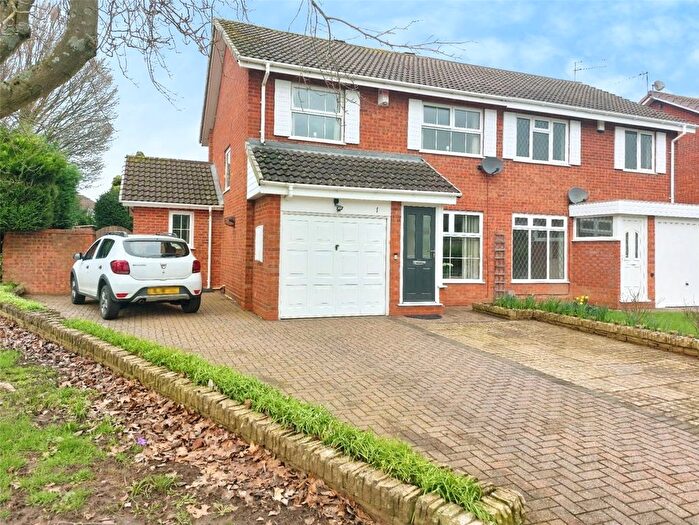 3 Bedroom Semi Detached House For Sale In Gainsborough Drive, Wolverhampton, Staffordshire, WV6