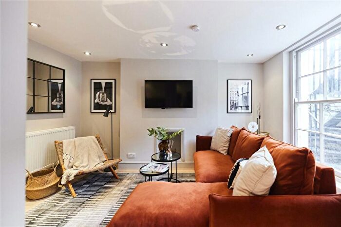 1 Bedroom Flat For Sale In Amwell Street, London, EC1R