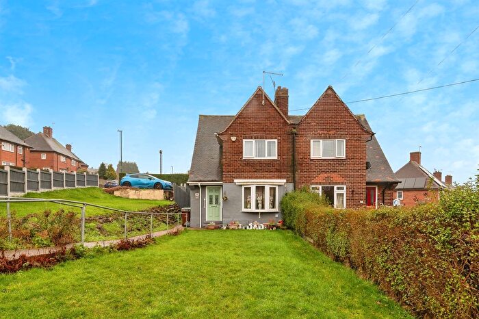 3 Bedroom Semi Detached House For Sale In Landcroft Crescent, Nottingham, NG5