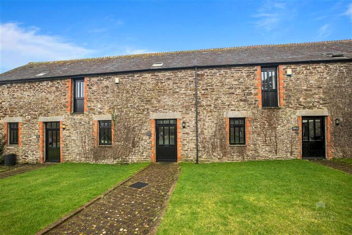 3 Bedroom Barn Conversion To Rent In Duloe Nr. Liskeard, PL14