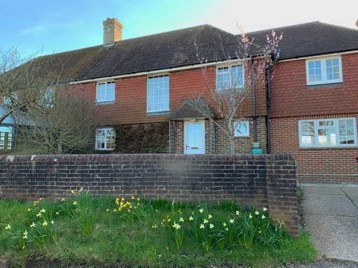 4 Bedroom Semi-Detached House To Rent In Lovers Meadow, Chalvington, Hailsham, BN27