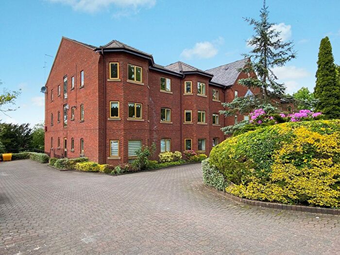 1 Bedroom Flat For Sale In Congleton Road, Alderley Edge, SK9