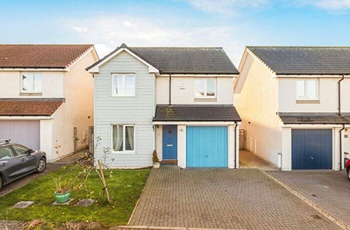 4 Bedroom Detached House To Rent In Rowan Place, East Calder, Livingston, West Lothian, EH53