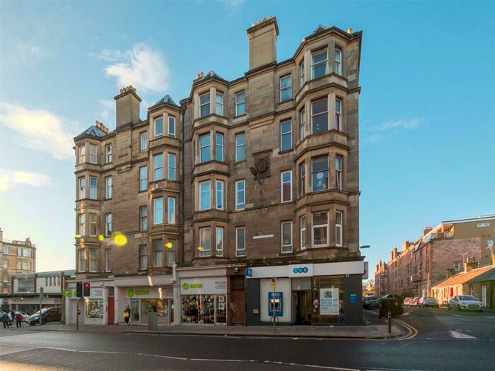 2 Bedroom Flat To Rent In Morningside Road, Edinburgh, EH10