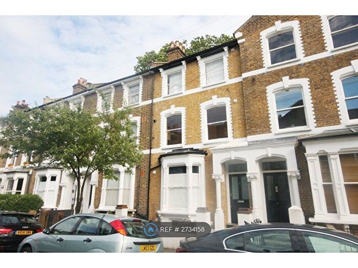 2 Bedroom Flat To Rent In Reighton Road, London, E5