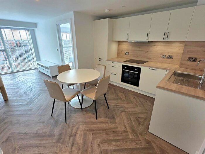 2 Bedroom Apartment To Rent In Chapmans Yard, Upper Gough Street, Birmingham, B1