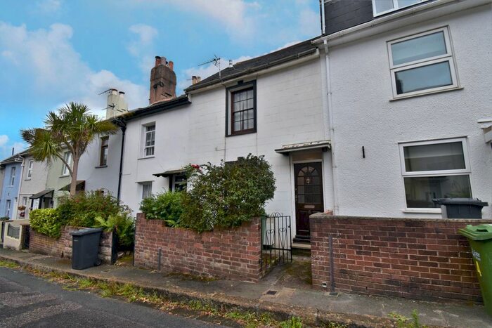 3 Bedroom Terraced House To Rent In Oakfield Street, Exeter, EX1