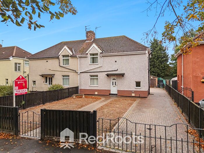 3 Bedroom Semi-Detached House For Sale In Victoria Road, Bentley, Doncaster, South Yorkshire, DN5