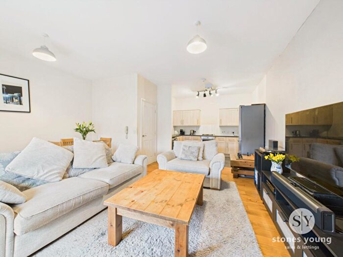 2 Bedroom Flat For Sale In Cornmill Court, Waddington, BB7
