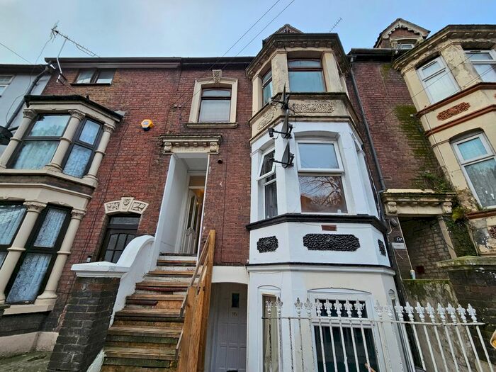 1 Bedroom Maisonette To Rent In Napier Road, Luton, LU1