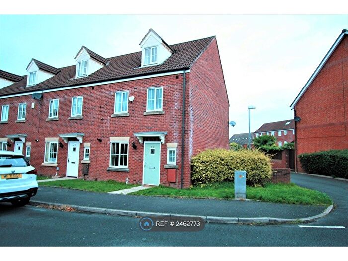 4 Bedroom End Of Terrace House To Rent In Marland Way, Stretford, Manchester, M32