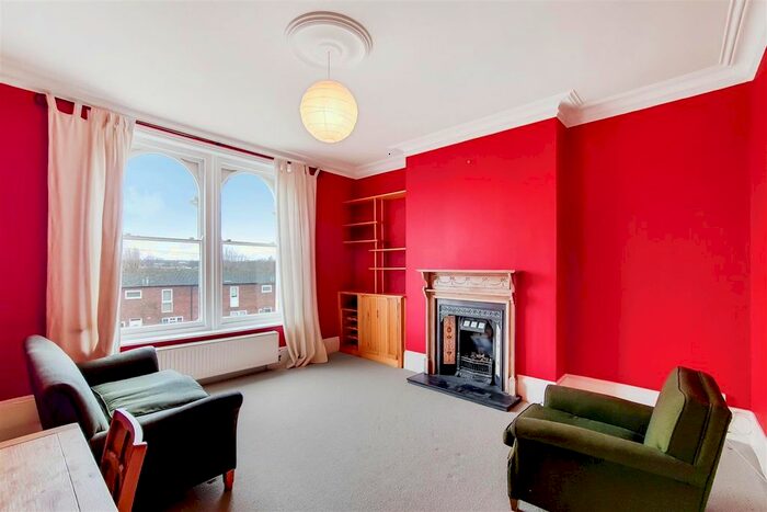 2 Bedroom Flat To Rent In Northbrook Road, Hither Green, SE13