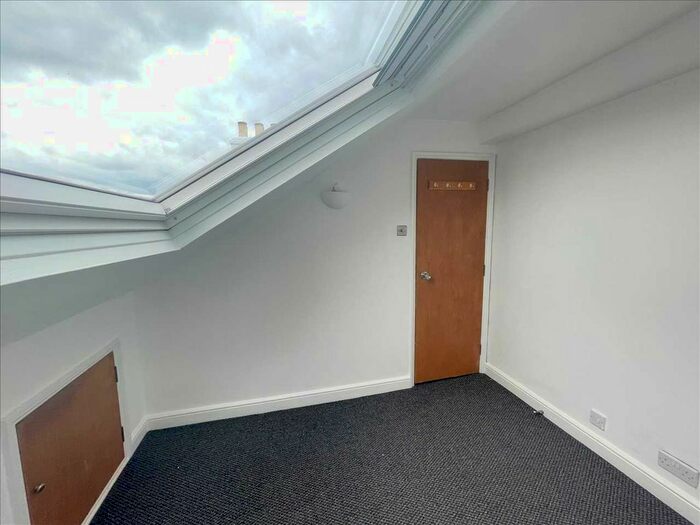 1 Bedroom Flat To Rent In Dudley Road, Tunbridge Wells, TN1