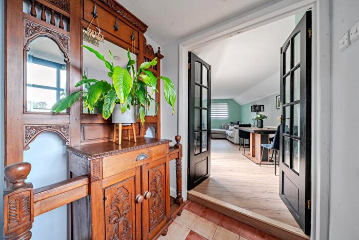 2 Bedroom Detached House For Sale In The Leys, Langford, SG18
