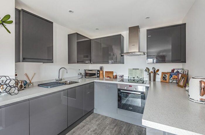 1 Bedroom Flat To Rent In Broadway, Kidlington, OX5