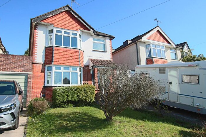 3 Bedroom Detached House For Sale In Bitterne, Southampton, SO19