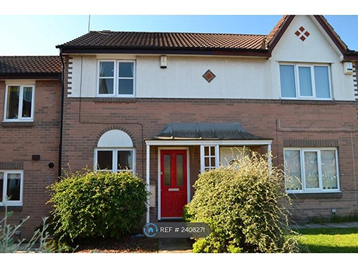 2 Bedroom Terraced House To Rent In Grange Road, Hunslet, Leeds, LS10