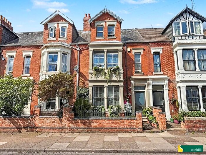 5 Bedroom Town House For Sale In Clarence Avenue, Northampton, NN2