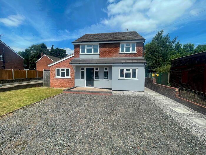 4 Bedroom houses for sale in Park Farm Road, B43, West Midlands