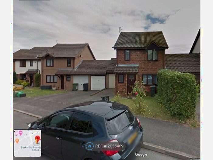 3 Bedroom Detached House To Rent In Barclay Road, Calcot, Reading, RG31