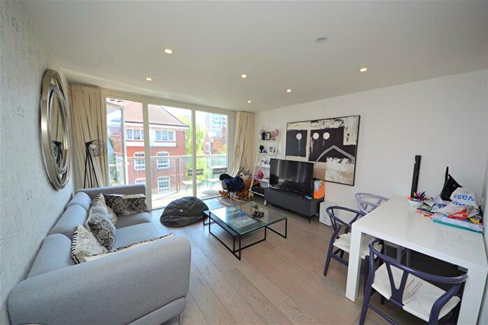 2 Bedroom Flat To Rent In Worcester Point, Central Street, London, EC1