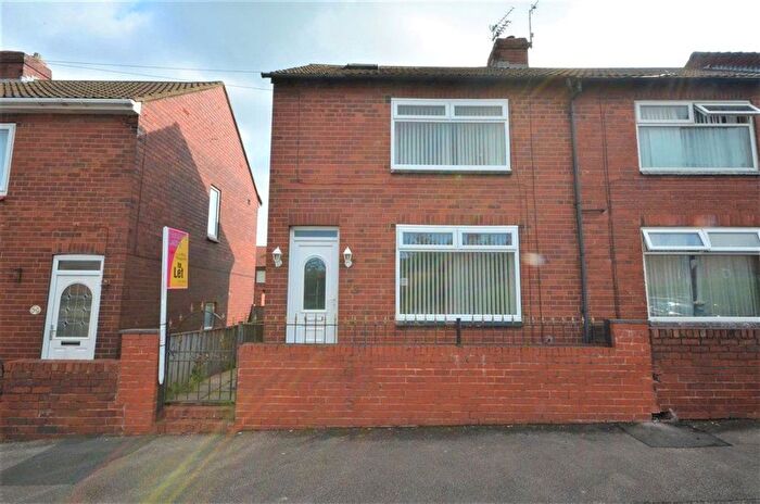 3 Bedroom Terraced House To Rent In Briggs Avenue, Castleford, WF10