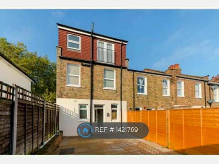 4 Bedroom End Of Terrace House To Rent In Tivoli Road, London, SE27