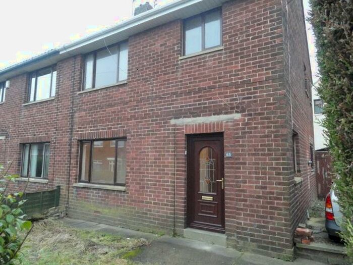 3 Bedroom Semi-Detached House To Rent In Brackenfield Road, Framwellgate Moor, Durham City, DH1