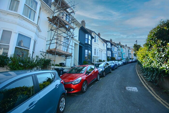 6 Bedroom Terraced House To Rent In Parkmore Terrace, Brighton, BN1